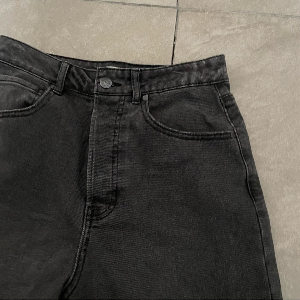 High Waist dark gray mom Jeans And Now This - Picture 3 of 7